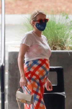 10 emma roberts insarcinata 6 jpg jpeg