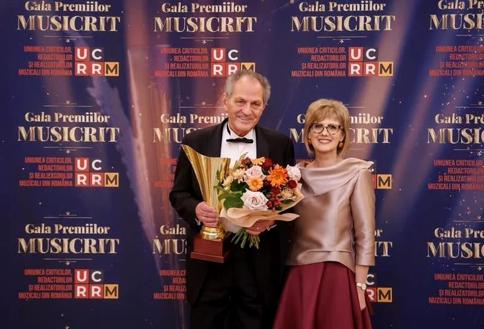 Deținătorul Trofeului MUSICRIT 2024 Cristian Mandeal și Luminița Arvunescu