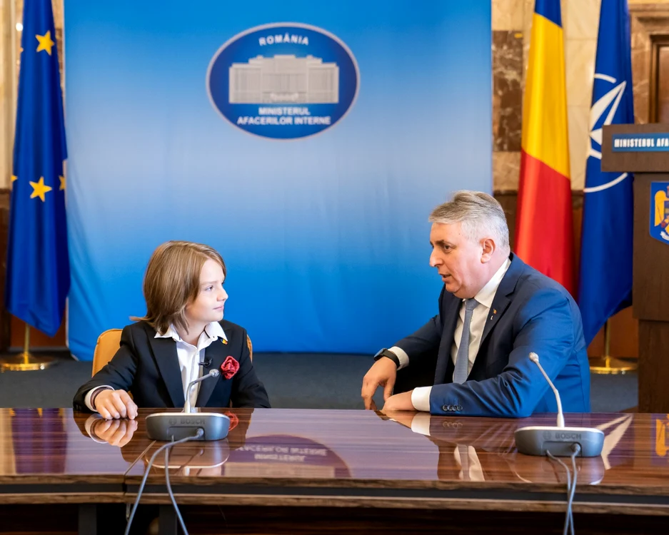 David Dobrincu ministru pentru o zi alaturi de actualul ministru