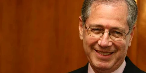 Gitenstein critica sistemul de achizitii publice.