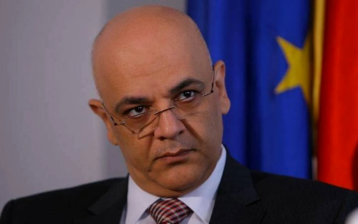 
    Raed Arafat, Secretar de stat, șef al Departamentului pentru Situații de Urgență  