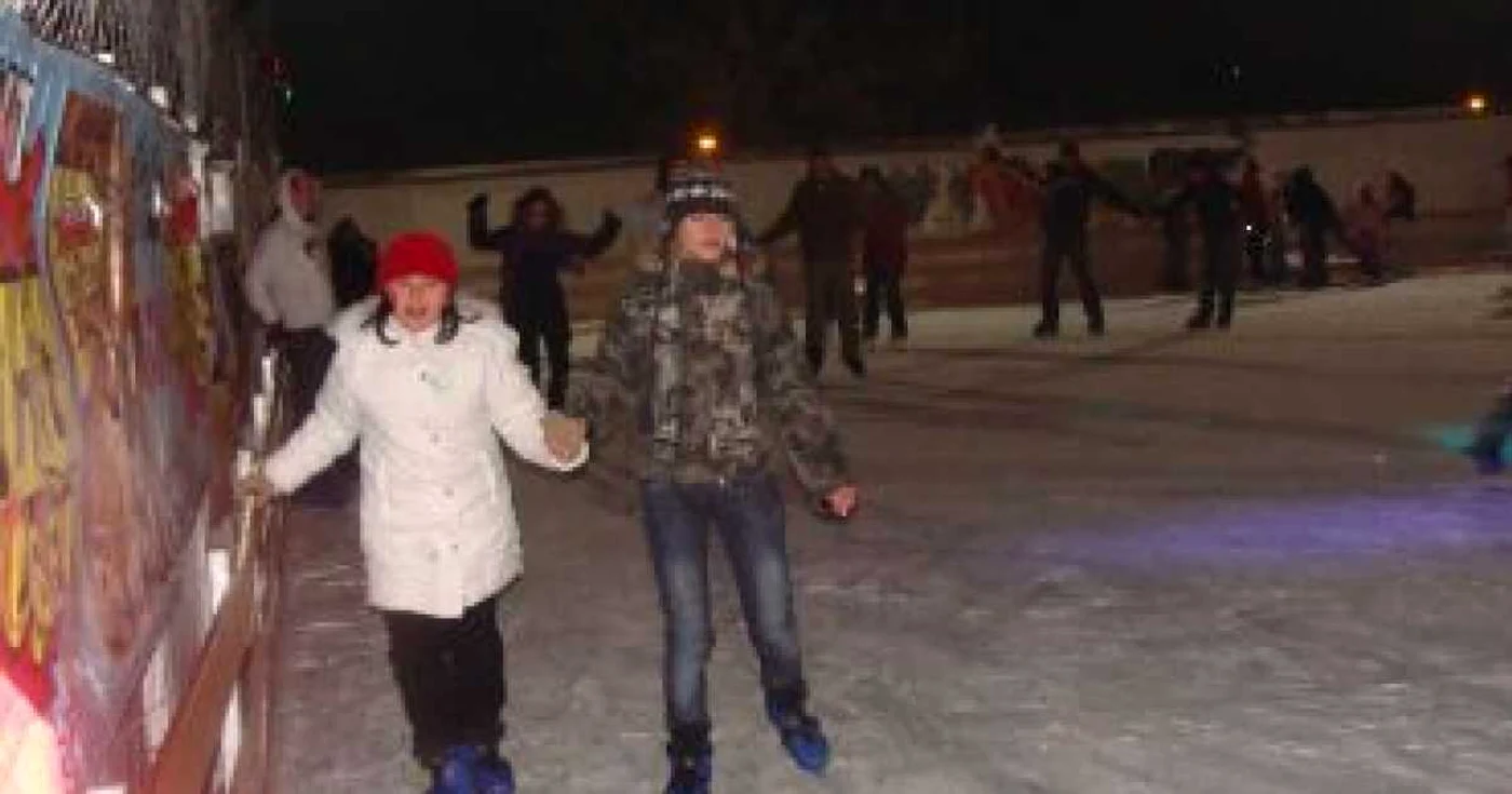 Târgu-Jiu: Patinoarul a devenit o amintire
