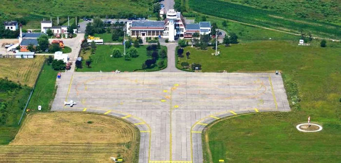 Aeroportul din Satu Mare intră în reabilitare până în decembrie. Foto. C.J. SM