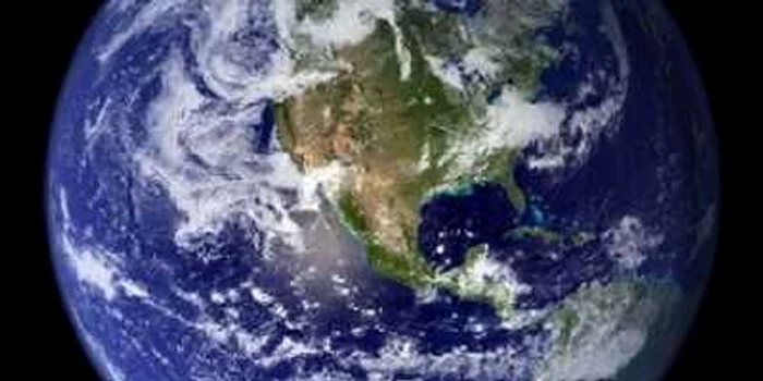 NASA: Pământul poate fi observat de pe ecranul telefonului mobil