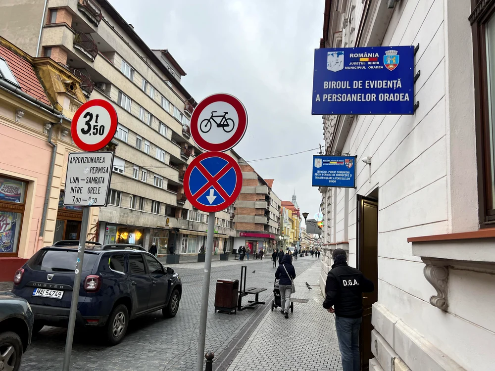 perchezitii la serviciul permise si inmatriculari auto bihor foto bihoreanul01 jpg