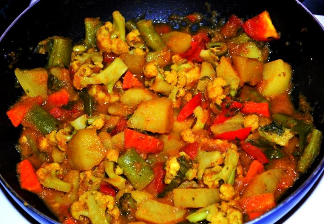 1 ghiveci de legume cu rozmarin si busuioc jpg jpeg
