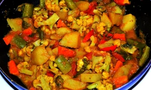 1 ghiveci de legume cu rozmarin si busuioc jpg jpeg