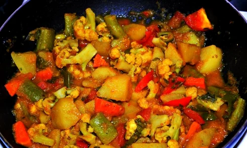 1 ghiveci de legume cu rozmarin si busuioc jpg jpeg