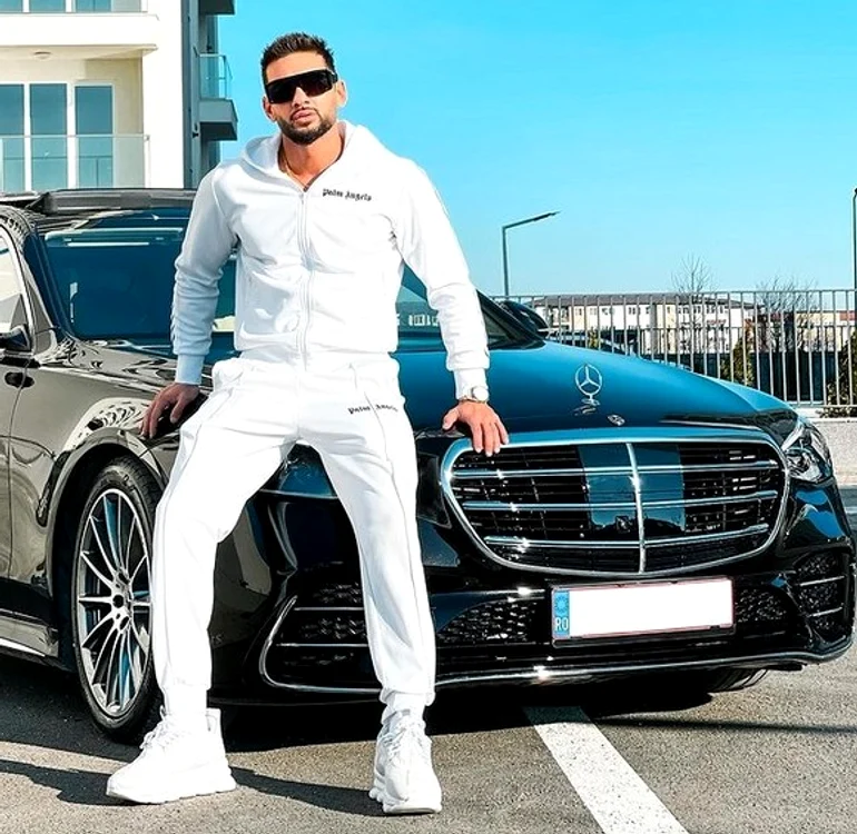 
    Iuliana Pepene s-a pregătit de vară  