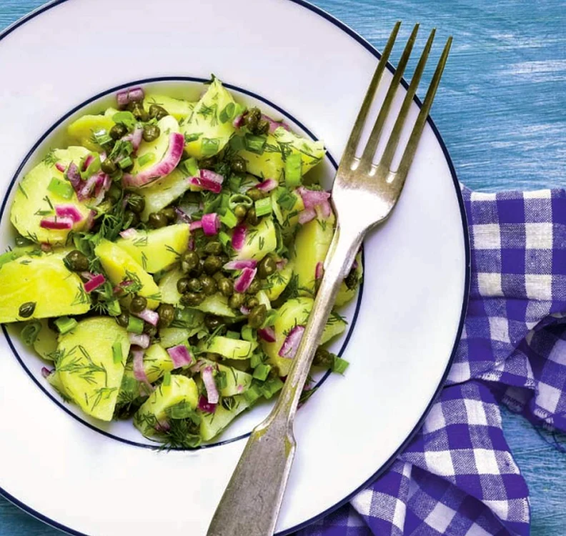 salata de cartofi cu ceapa marinata jpg