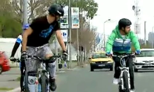 După 20 de kilometri pe bicicletă, Măruţă a ajuns în sfârşit la Buftea (captură: PRO TV) jpeg