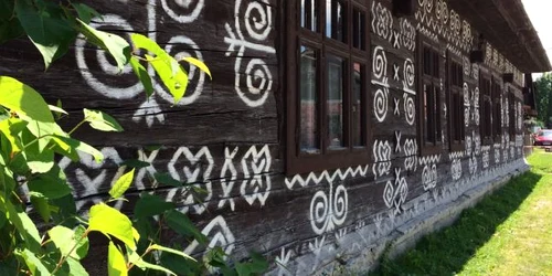 Cicmany - satul din Slovacia Foto Sînziana Ionescu