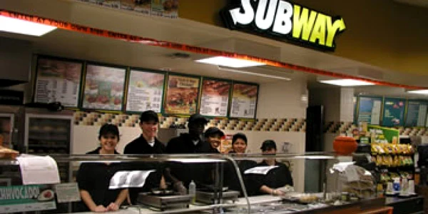 Primul restaurant Subway din România se va deschide în centrul comercial Palas Iaşi