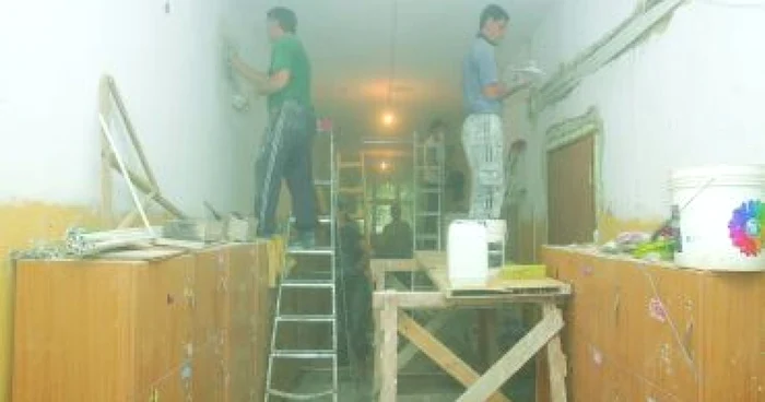 Bucureşti: Mâine începe şcoala! Copiii unde învaţă?