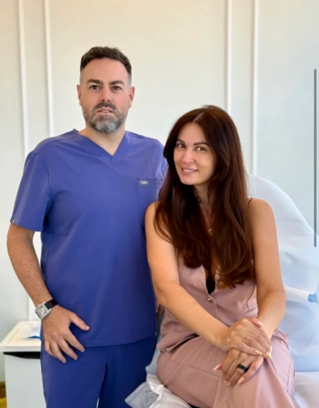 Nicoleta Luciu a recurs la o rinoplastie non-chirurgicală la medicul Iancu Morad foto: arhiva personală 