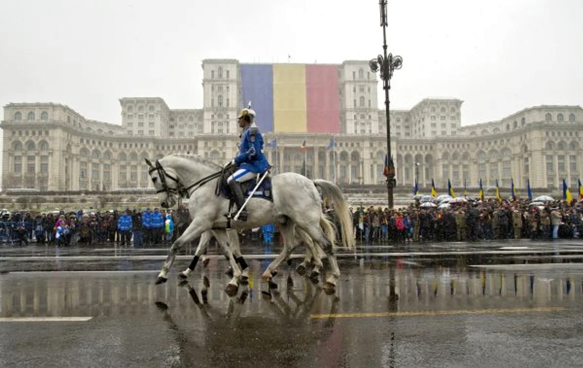 Parada de 1 decembrie din Capitală va avea loc în Piaţa Constituţiei