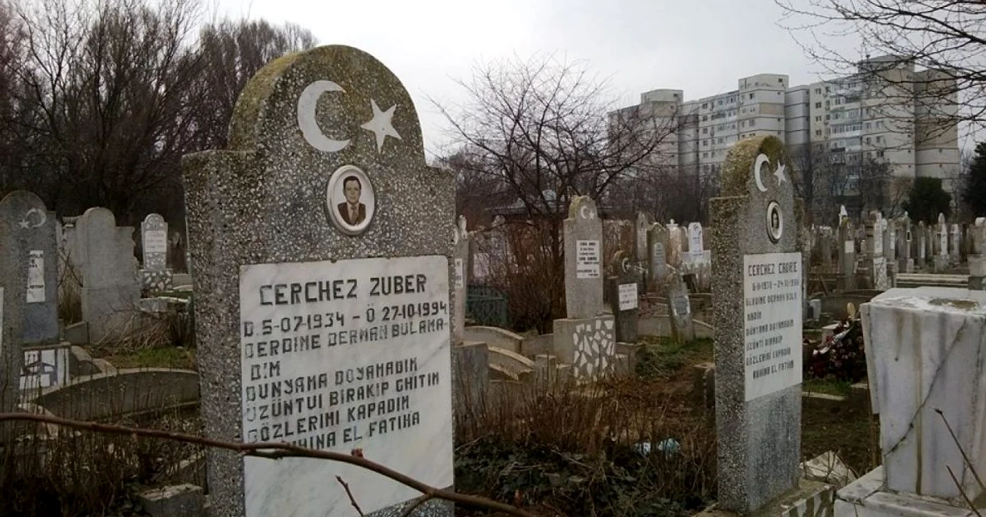 morminte cimitir musulman