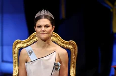 Regele Carl al XVI lea Gustaf, Prințul Daniel, Regina Silvia și Prințesa Victoria a Suediei la ceremonia de decernare a Premiilor Nobel 2025, GettyImages (2) jfif