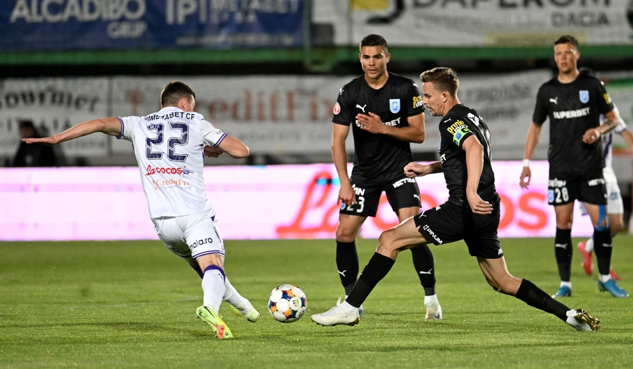 FC Argeș, în meciul cu Universitatea Craiova  FOTO Facebook