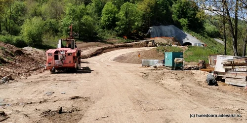 santierul feroviar ilteu gurasada zona viitoarelor tuneluri foto daniel guta adevarul