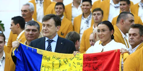 Lotul olimpic al României, prezentat în vecinătatea Arcului de Triumf * Foto: Petrică Tănase