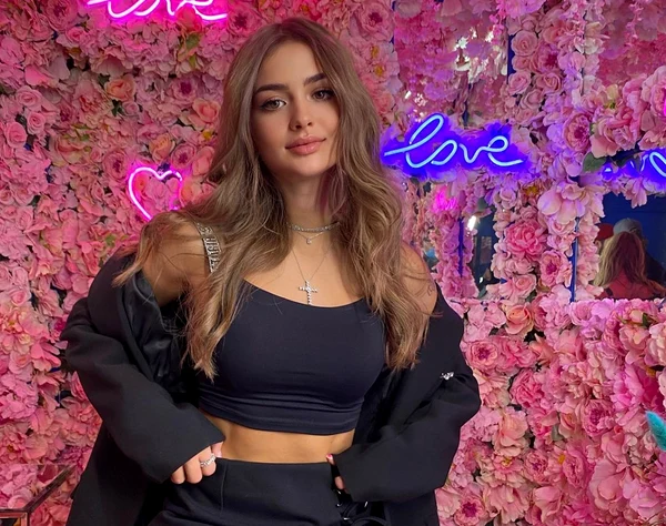 Iuliana Beregoi împlinește 18 ani pe 10 iulie Sursa: Instagram 