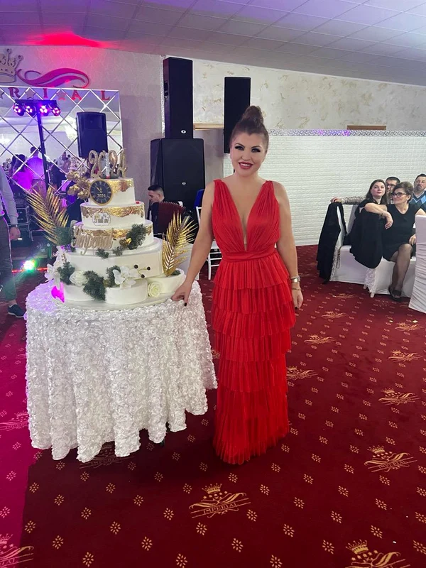 Claudia Ghițulescu speră ca în viața ei să își facă loc un bărbat puternic și deștept!