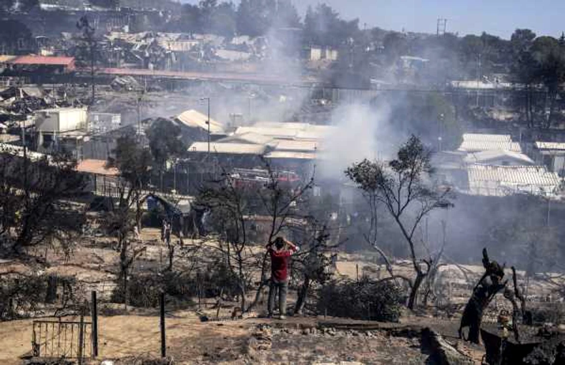 Tabăra Moria din Insula Lesbos a fost distrusă de foc, în urmă cu patru zile