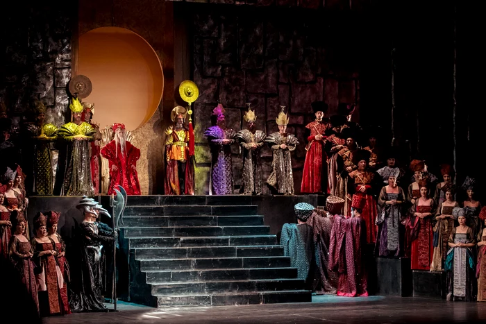 Scenă din actul al II-lea. Foto Andrei Grigore / Opera Națională București