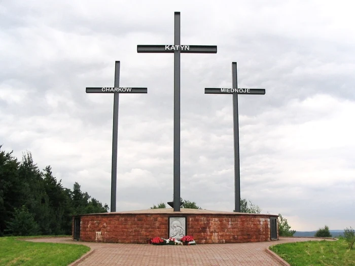 Katyn Polonia monument jpg jpeg