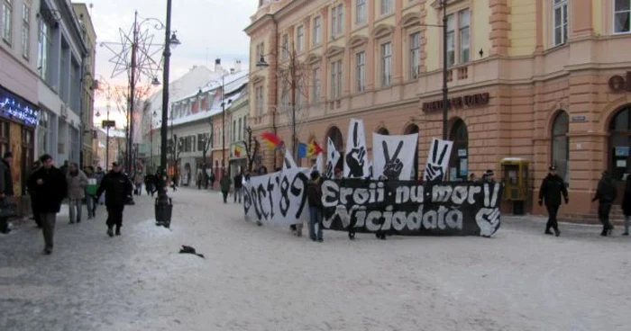 Marş în Sibiu în memoria eroilor de la Revoluţie