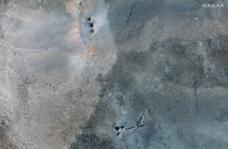 Cratere uriașe în zona nucleară din Fordow. Imagini din satelit indică folosirea bombelor penetrante de către SUA