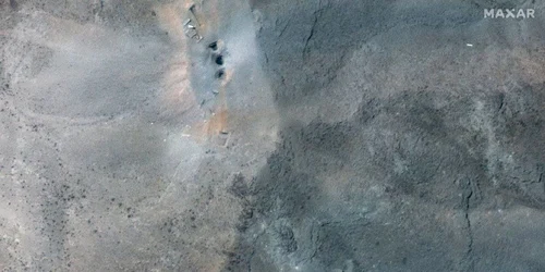 cratere dupa atacurile americane la Fordow foto x jpeg