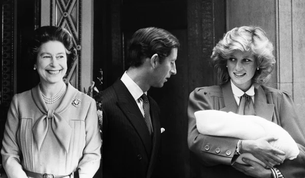 Regina Elisabeta, Charles, Prințesa Diana și Prințul William   Profimedia jpg