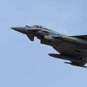 Avion militar britanic Eurofighter Typhoon foto Shutterstock