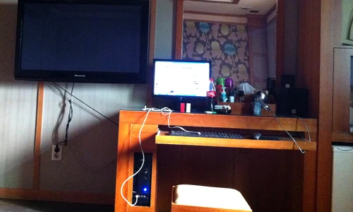 Hotel Asia, non stop jpeg