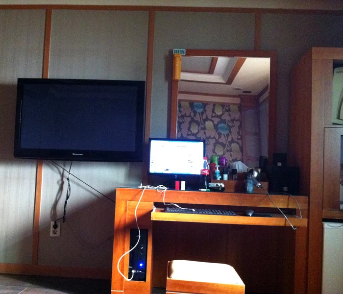 Hotel Asia, non stop jpeg