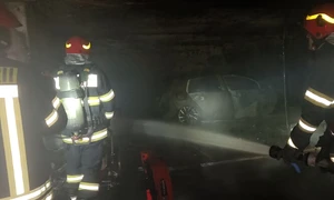 incendiu parcare omnia2 PH Isu prahova jpg