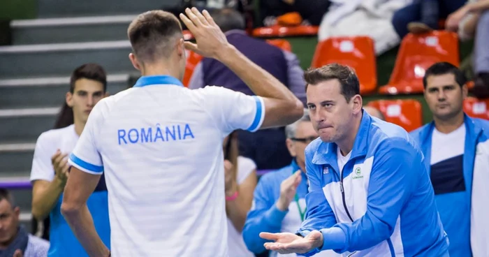 Andrei Pavel îl încurajează pe Marius Copil FOTO Mediafax