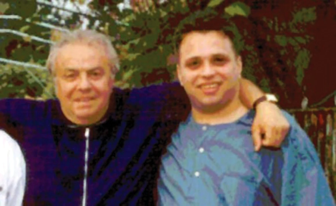 Cristian Arșinel, alături de celebrul său tată. Sursă: Facebook