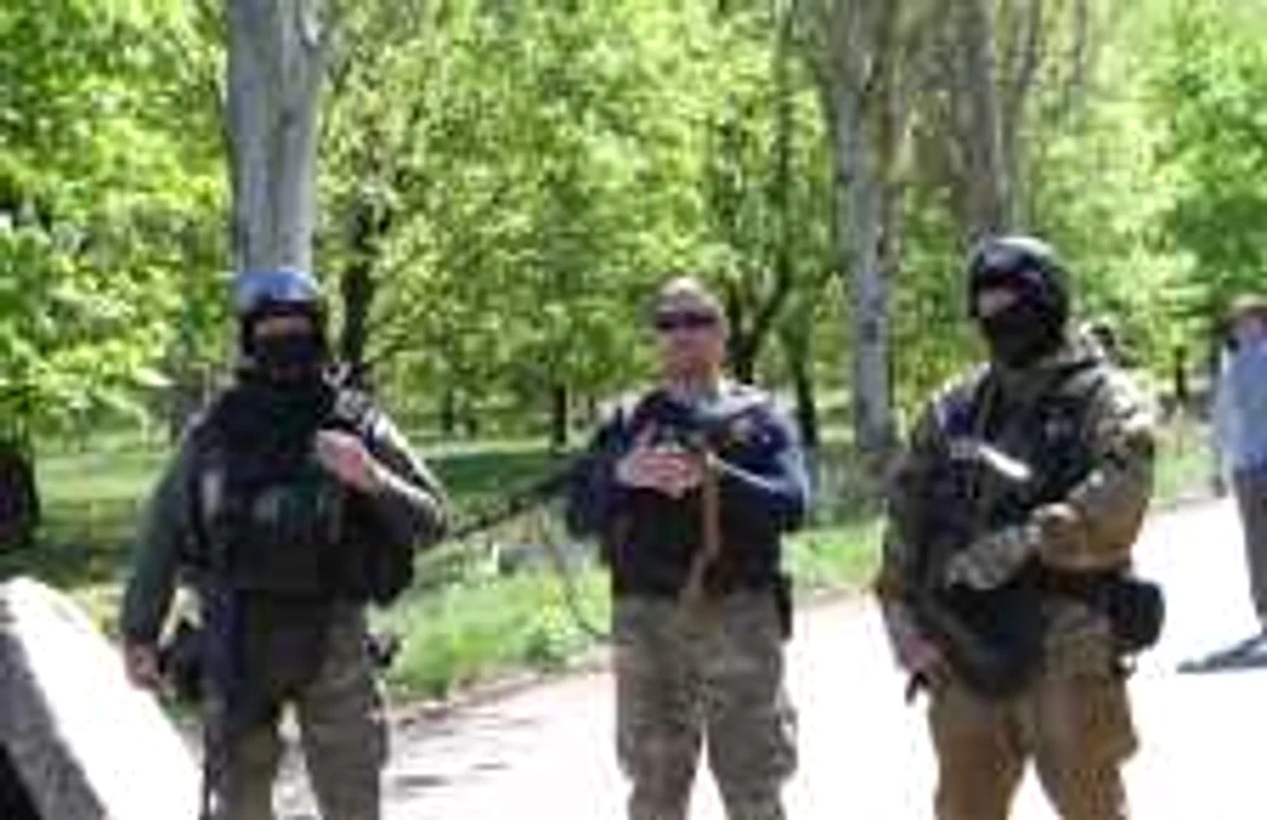 Imagini din Slaviansk, oraş în estul Ucrainei, unde continuă luptele dintre separatiştii proruşi şi forţele guevernamentale FOTOGRAFII Mircea Barbu