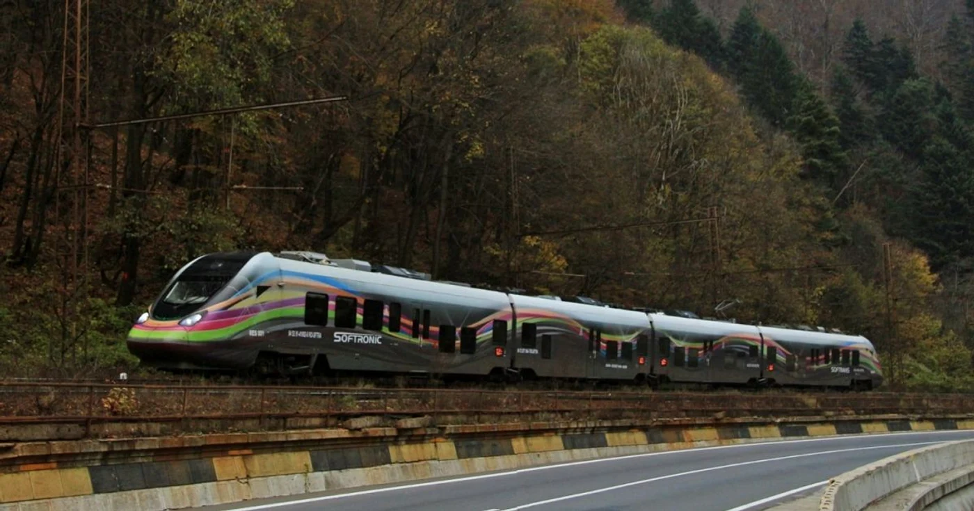 Tren Softrans FOTO facebook.com/www.softrans.ro
