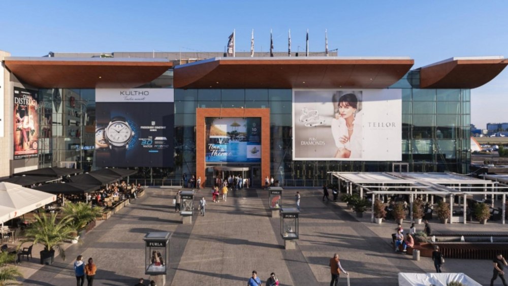 Operatorii economici din Mall Băneasa, amendați cu 230.000 de lei. Ce nereguli a găsit ANPC