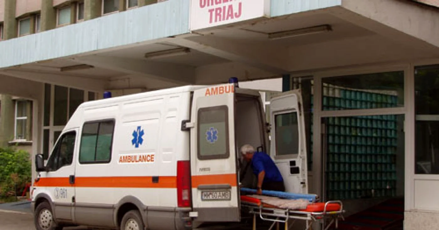 Bătrâna este internată la spitalul din Adjud şi este în afara oricărui pericol.