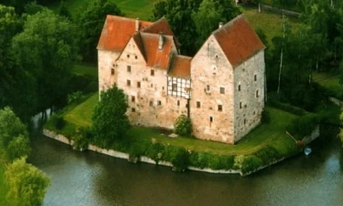 15 noiembrie 1987   15 noiembrie 2012: Vieţi distruse de revolta de la „Steagu Roşu“ din Braşov  25 de ani fără dreptate jpeg