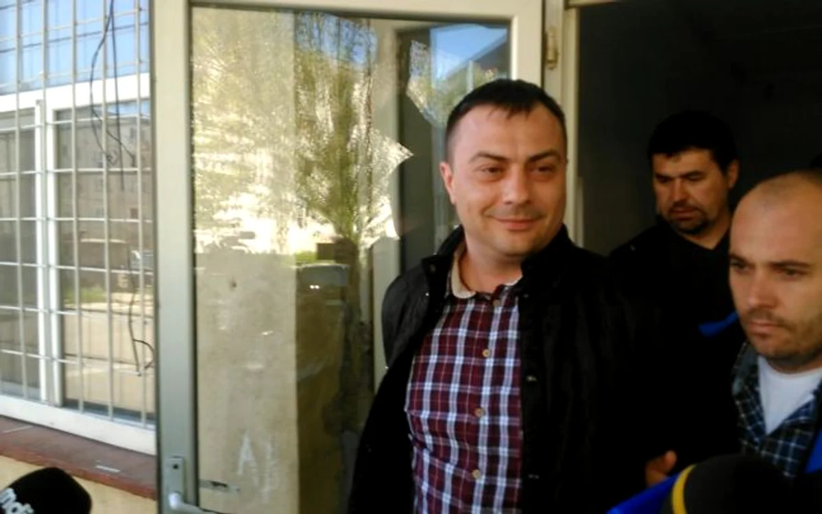 
    Florin Cergan, fiul judecătoarei Veronica Cârstoiu, a primit sentinţa definitivă prin care va face 4 ani de închisoare, pentru accidentul mortal provocat în anul 2011, la Târgovişte Foto: adevărul.ro  