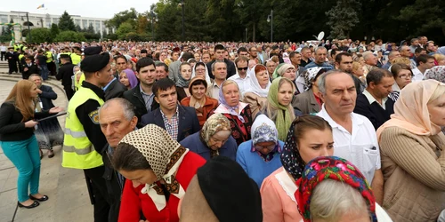 oameni vizita patriarhului