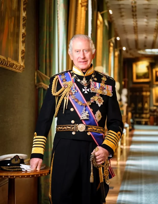 Regele Charles în noul portret oficial