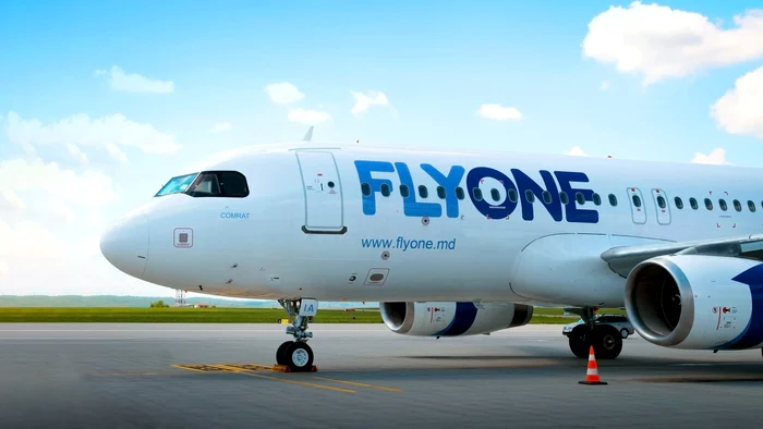 Avion FlyOne la sol