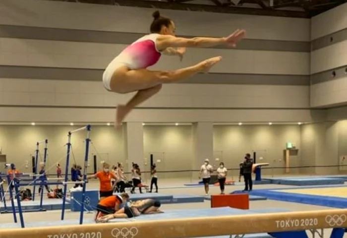 Larisa Iordache va concura doar la bârnă la Jocurile OlimpiceFOTO: Facebook